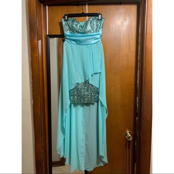 Windsor Dresses & Skirts - Dress Windsor Dresses & Skirts - Dress